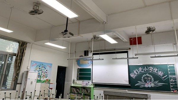 呵护学生的视力健康，教室照明需更换led护眼教室灯具